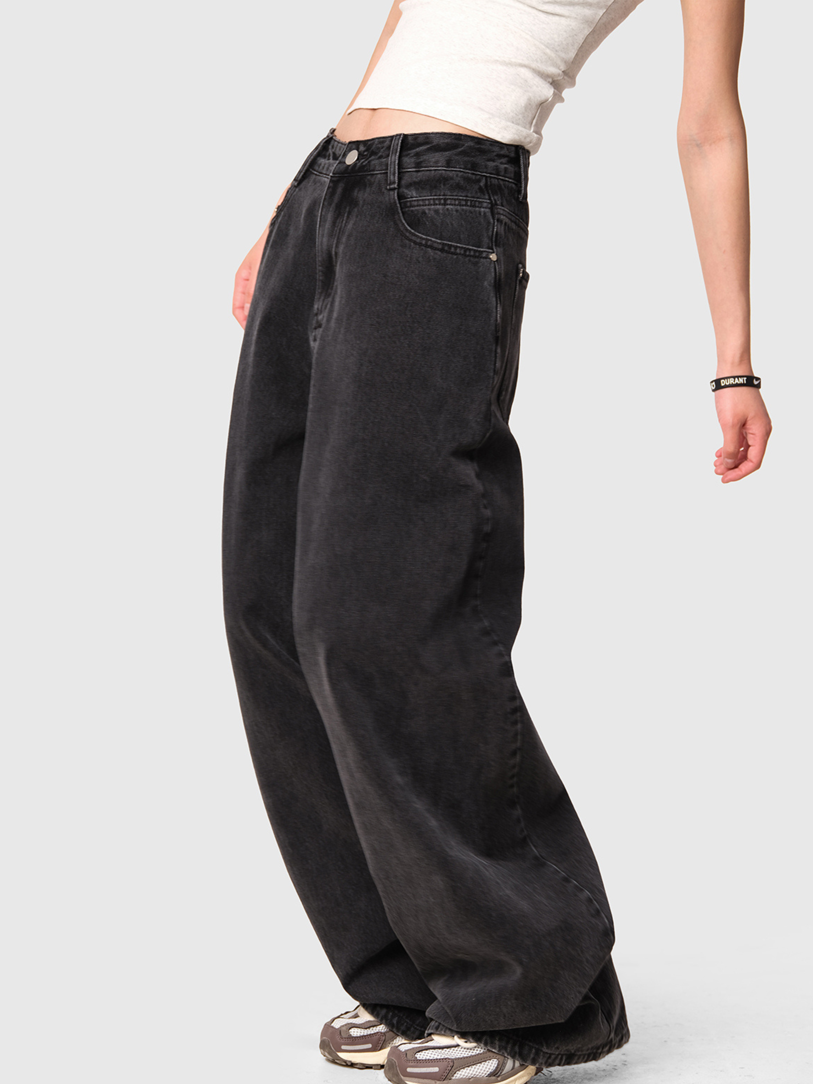 Frostborn - Women's Straight Washed Floor-Length Jeans