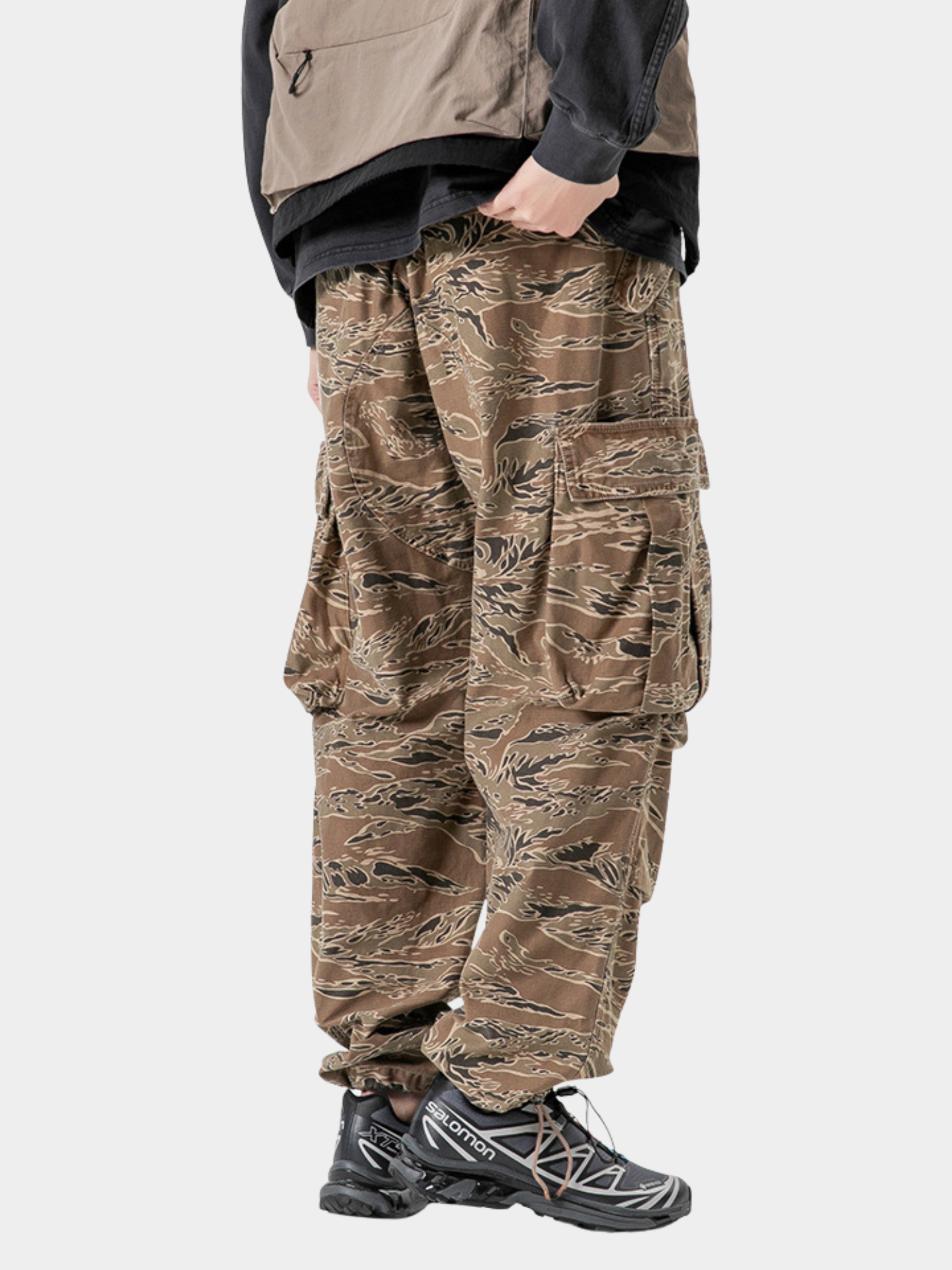 GripGlove - Men's Relaxed Fit Camo Cargo Pants