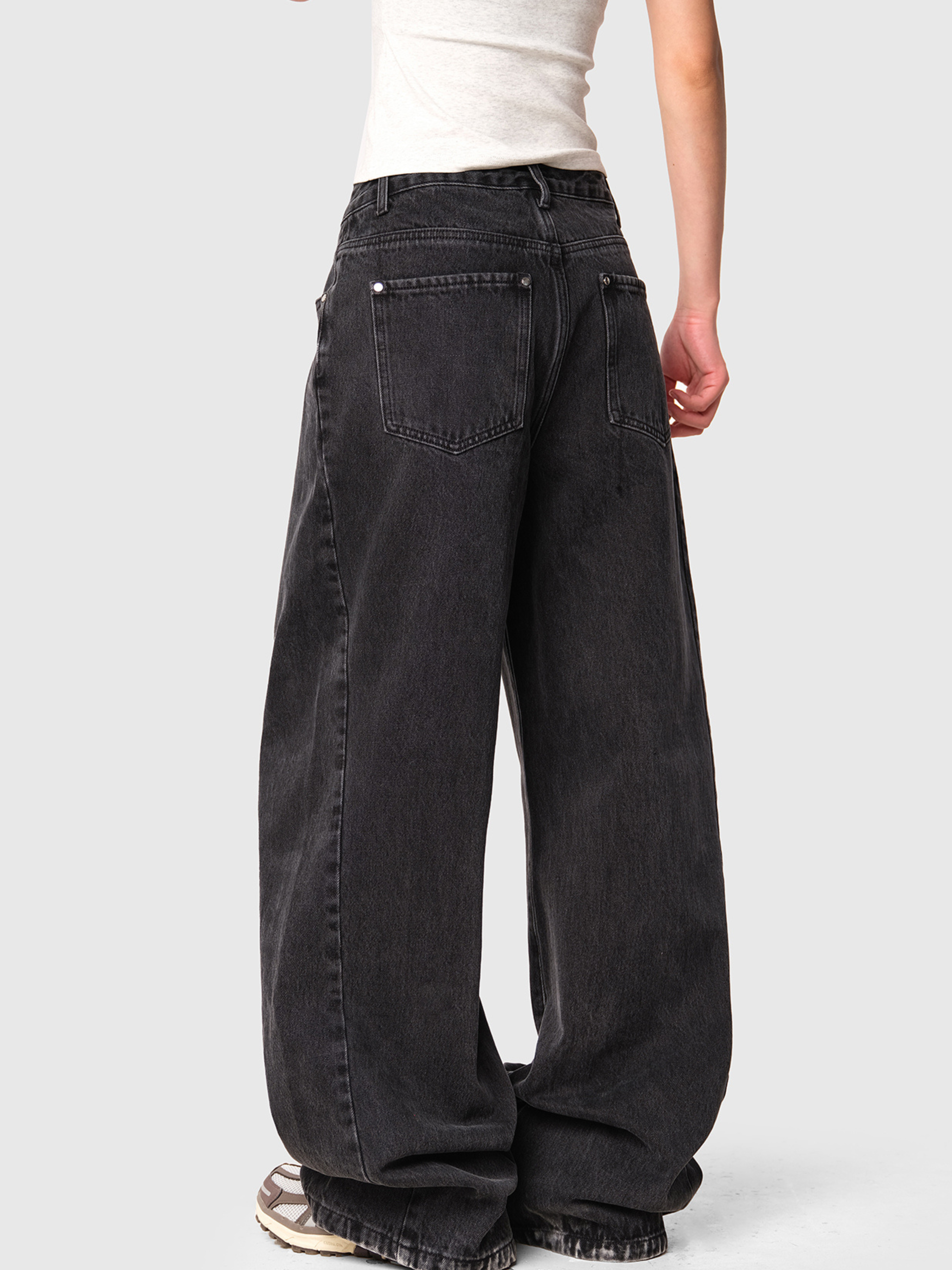 Frostborn - Women's Straight Washed Floor-Length Jeans