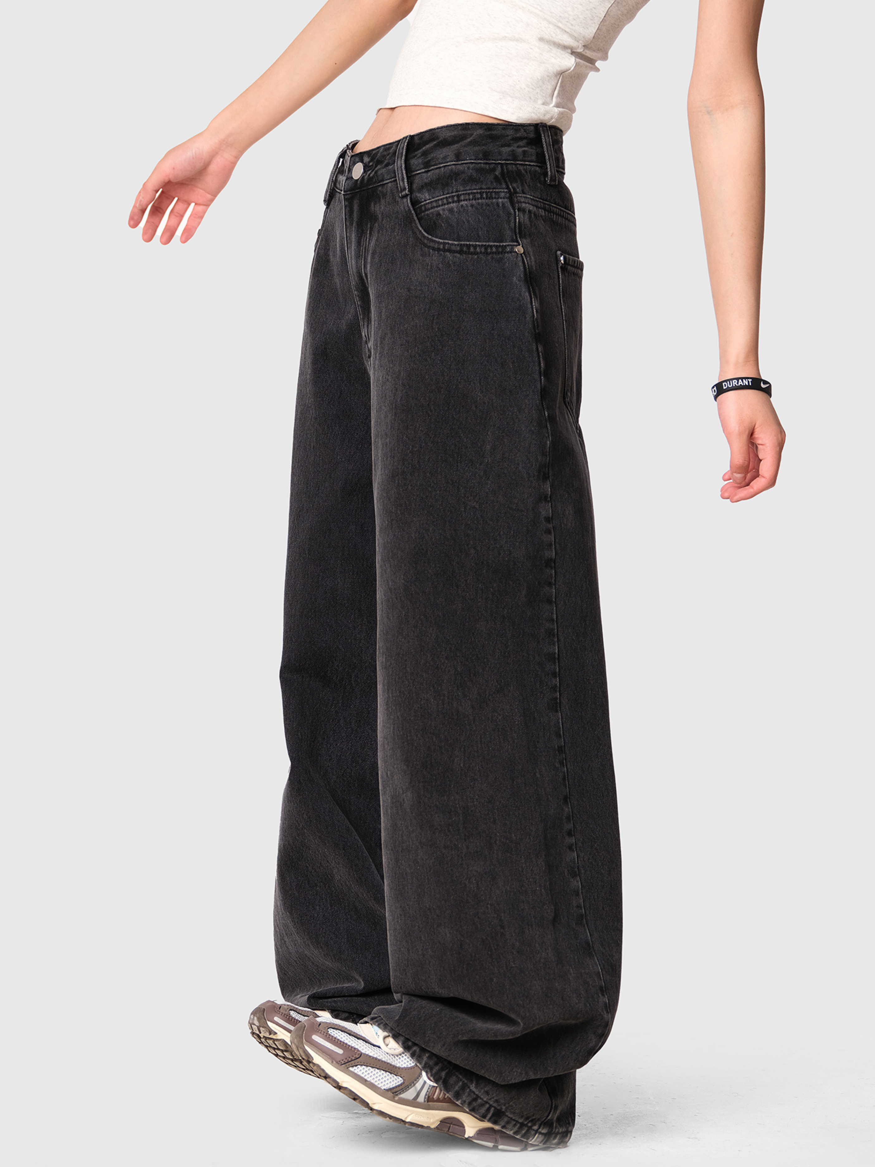Frostborn - Women's Straight Washed Floor-Length Jeans