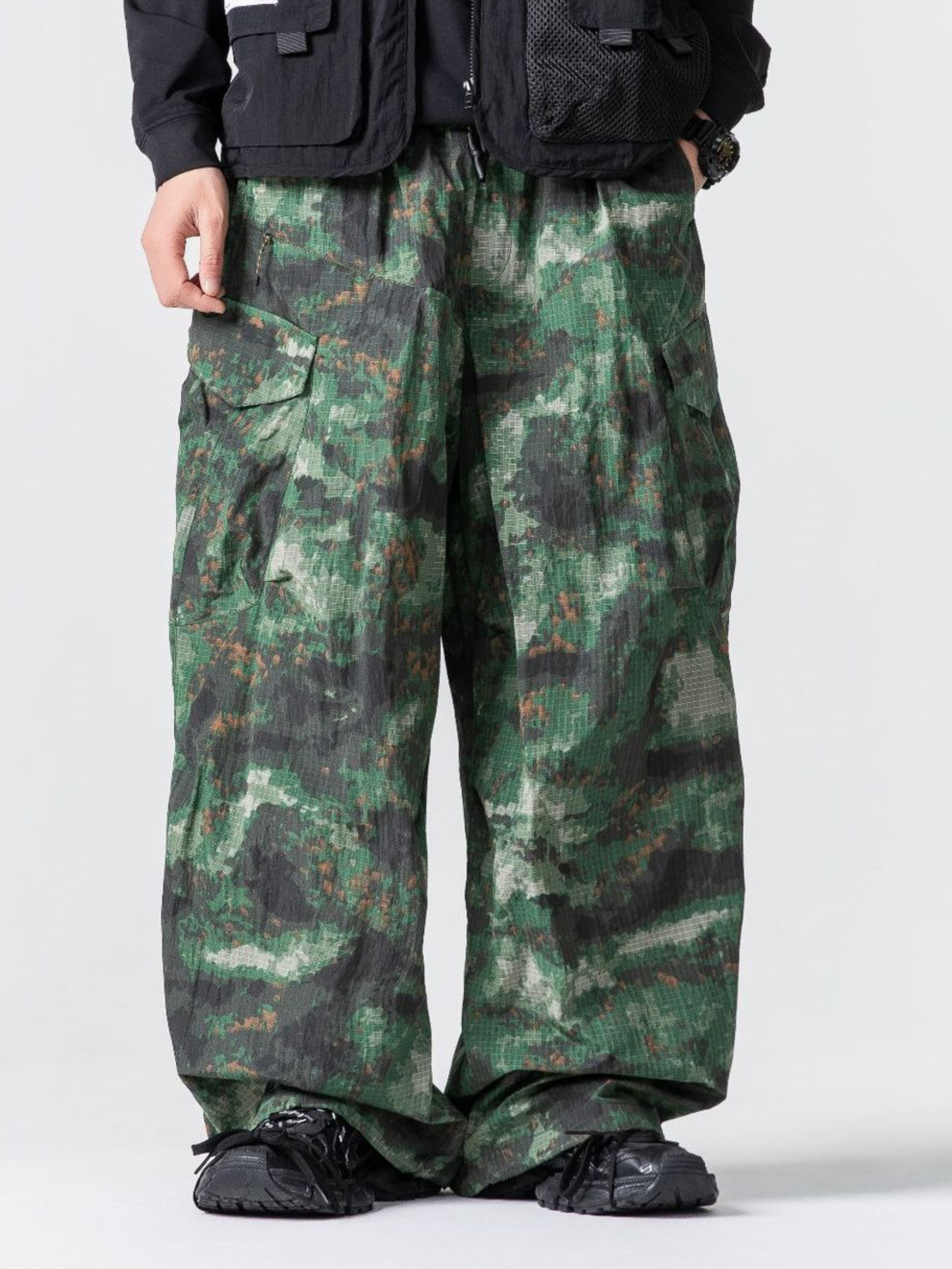 EagleMode - Unisex Ultra-Loose Tech Camo Paratrooper Pants