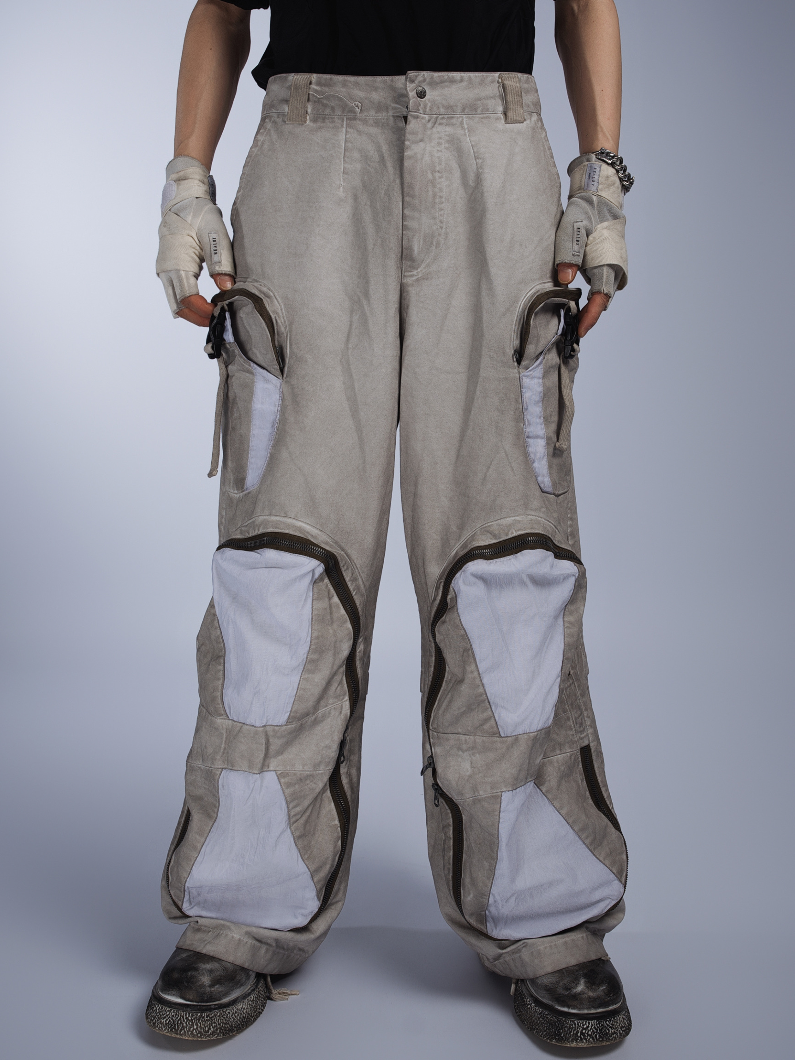 SnowTent - Men's Multi-Pocket Panel Hiking Pants