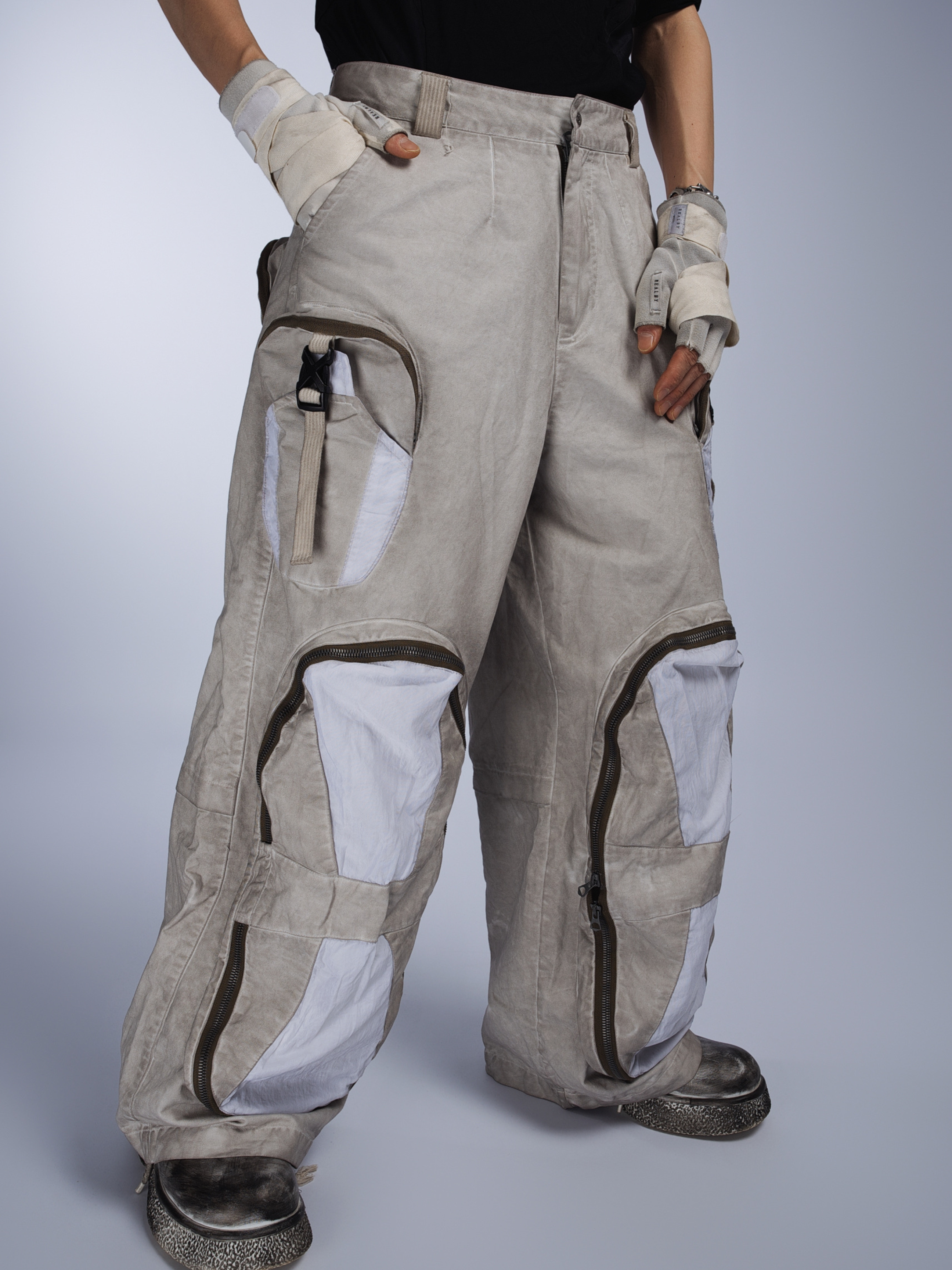 SnowTent - Men's Multi-Pocket Panel Hiking Pants