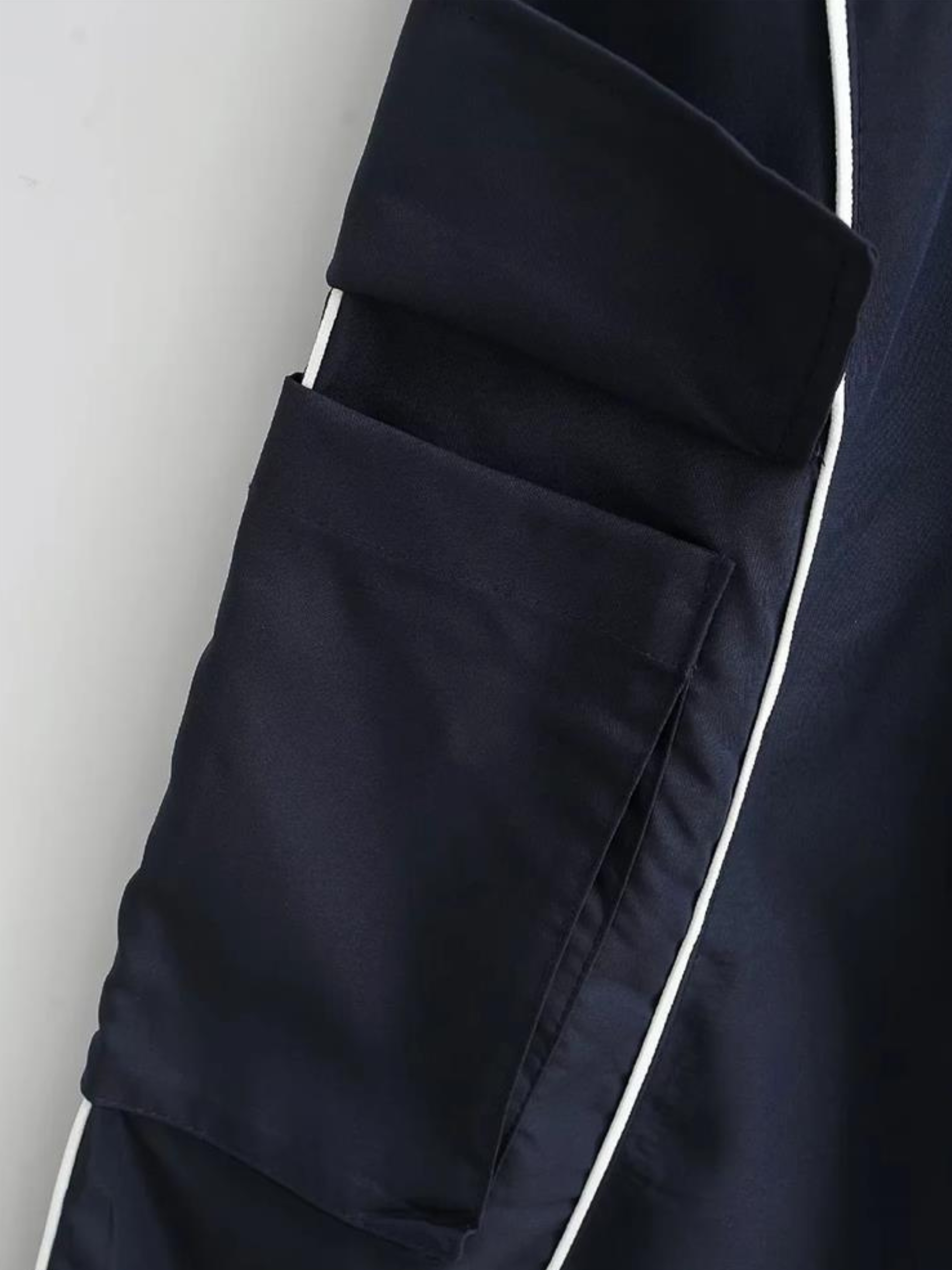 ThornStep - Women's Multi-Pocket Side Stripe Loose Pants