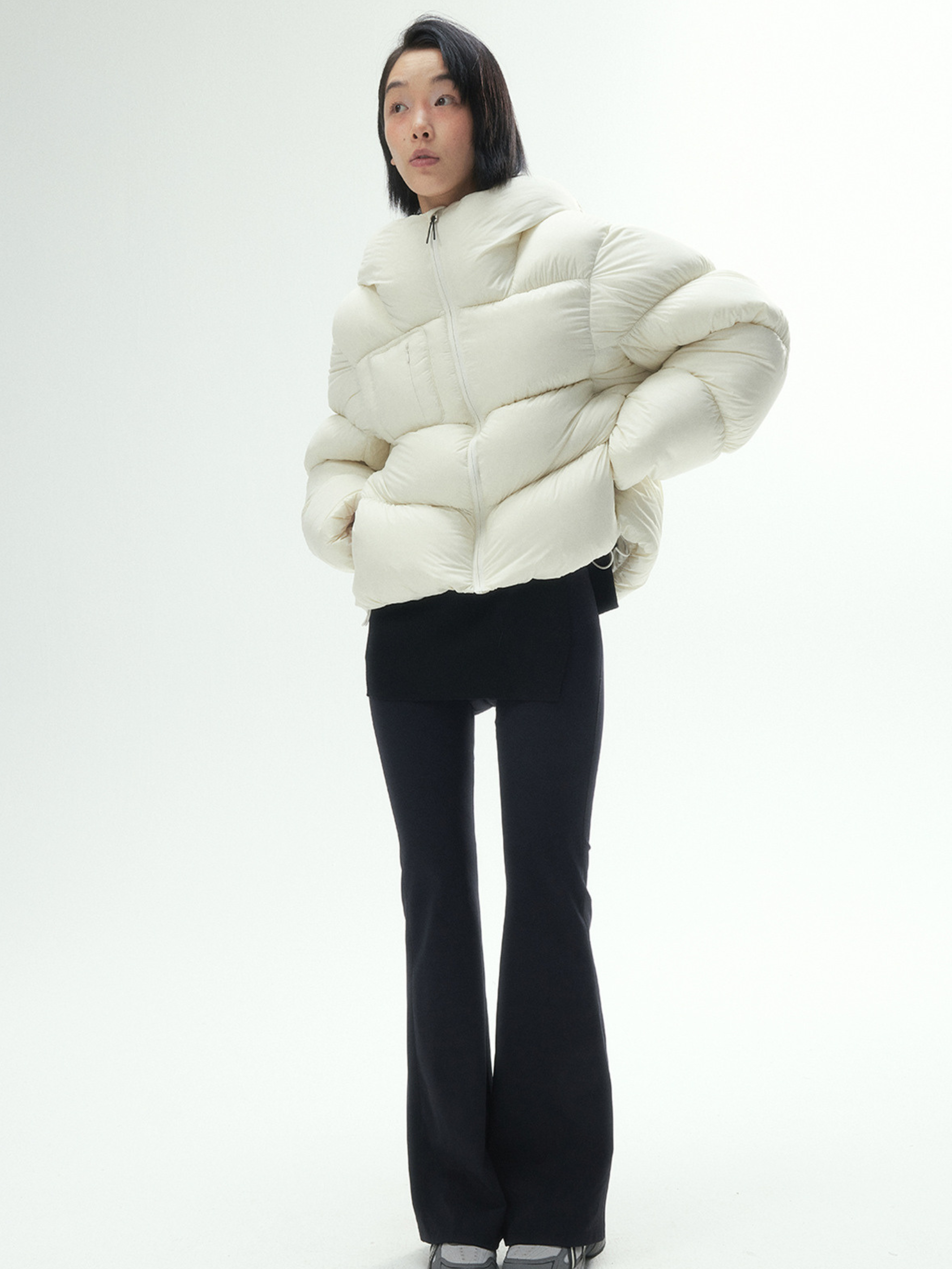 RavenScope - Women’s  90% White Duck Down Puffer Hooded Jacket
