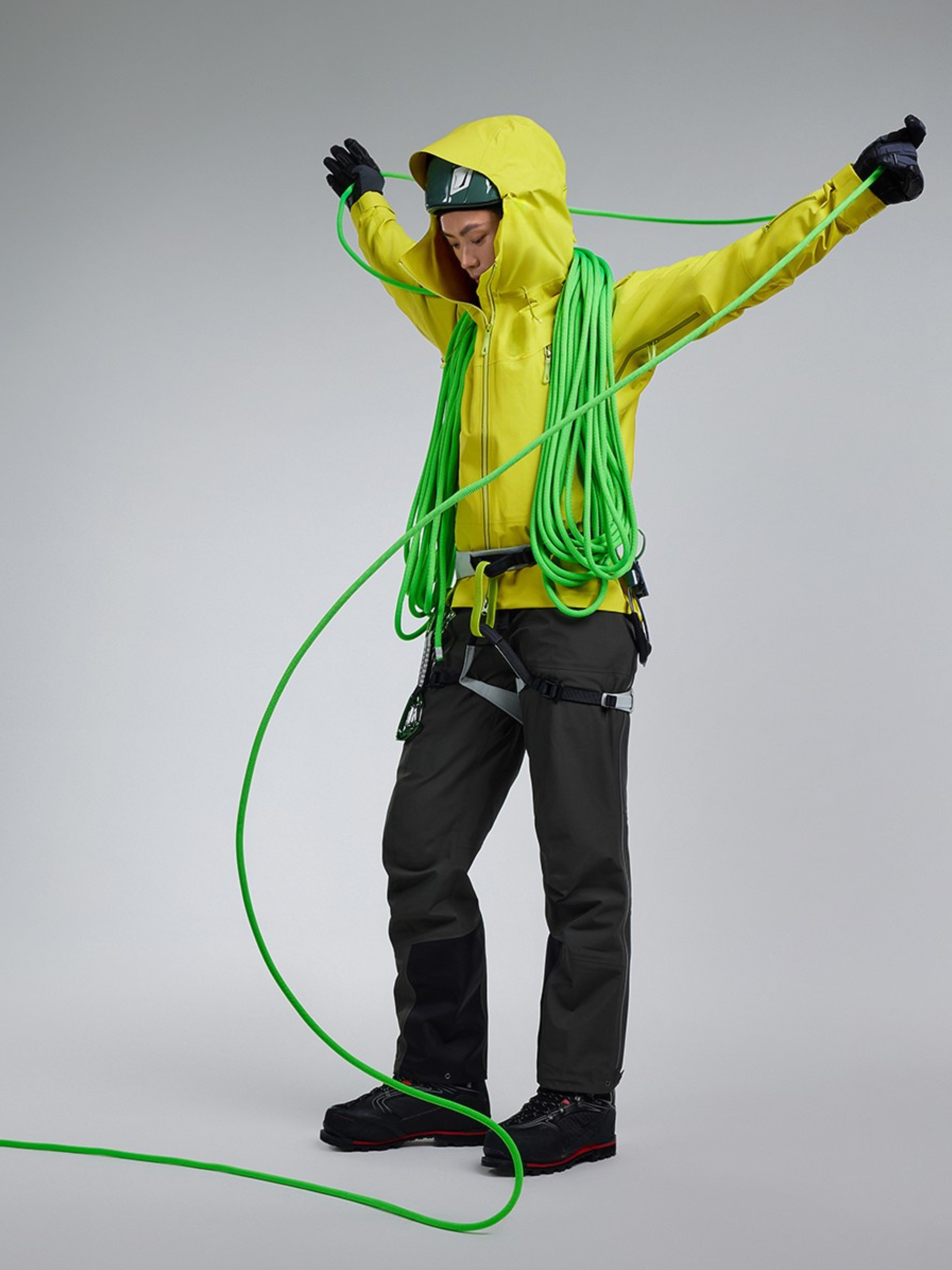 GONGGAR-S - Hard Shell Hooded Jacket
