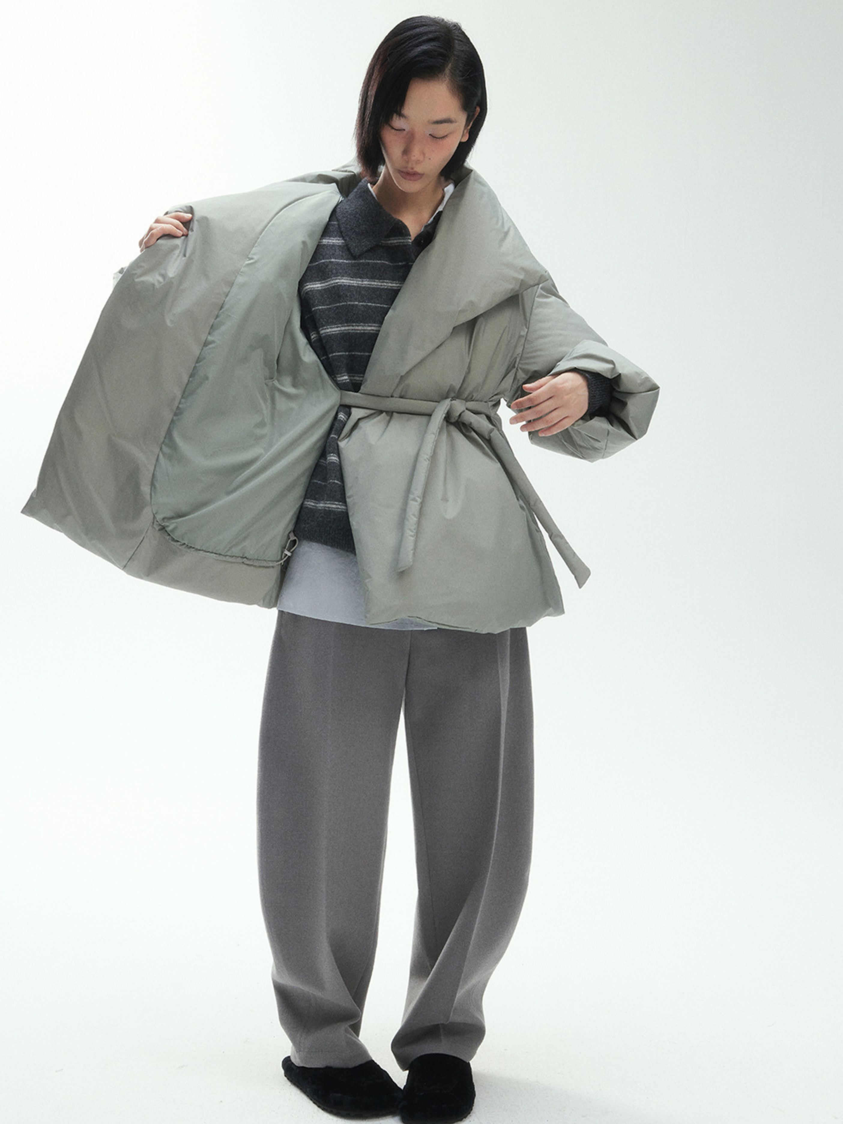 RavenPort - Women’s 90% White Duck Down Belted Short Puffer Jacket