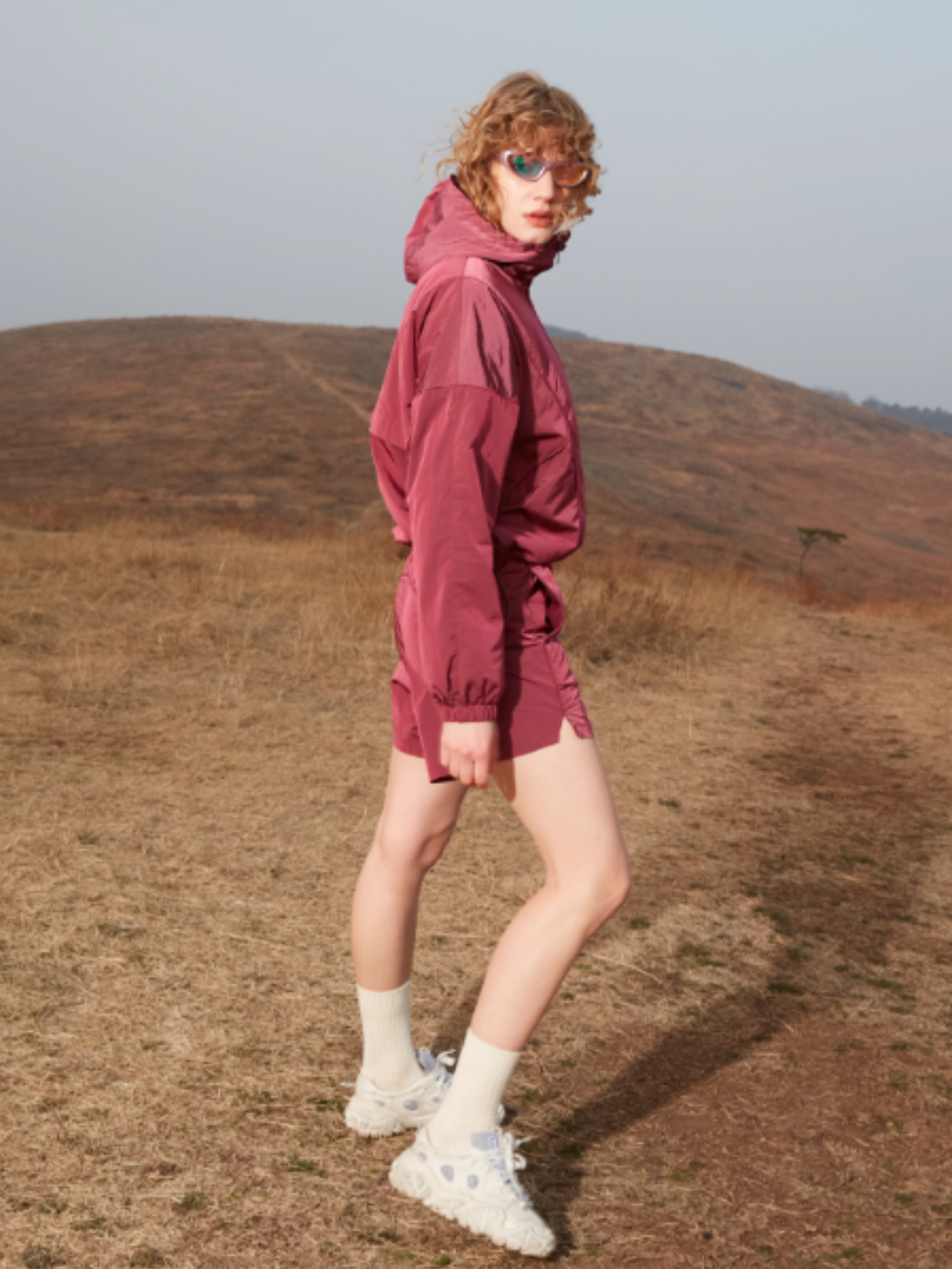 MesaPoint - Women's UPF50+ Water-Repellent Windbreaker with Metallic Sheen